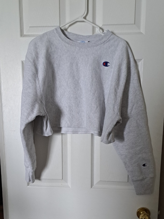 Champion Sweaters - Champion Light Gray Cropped Crewneck Sweatshirt